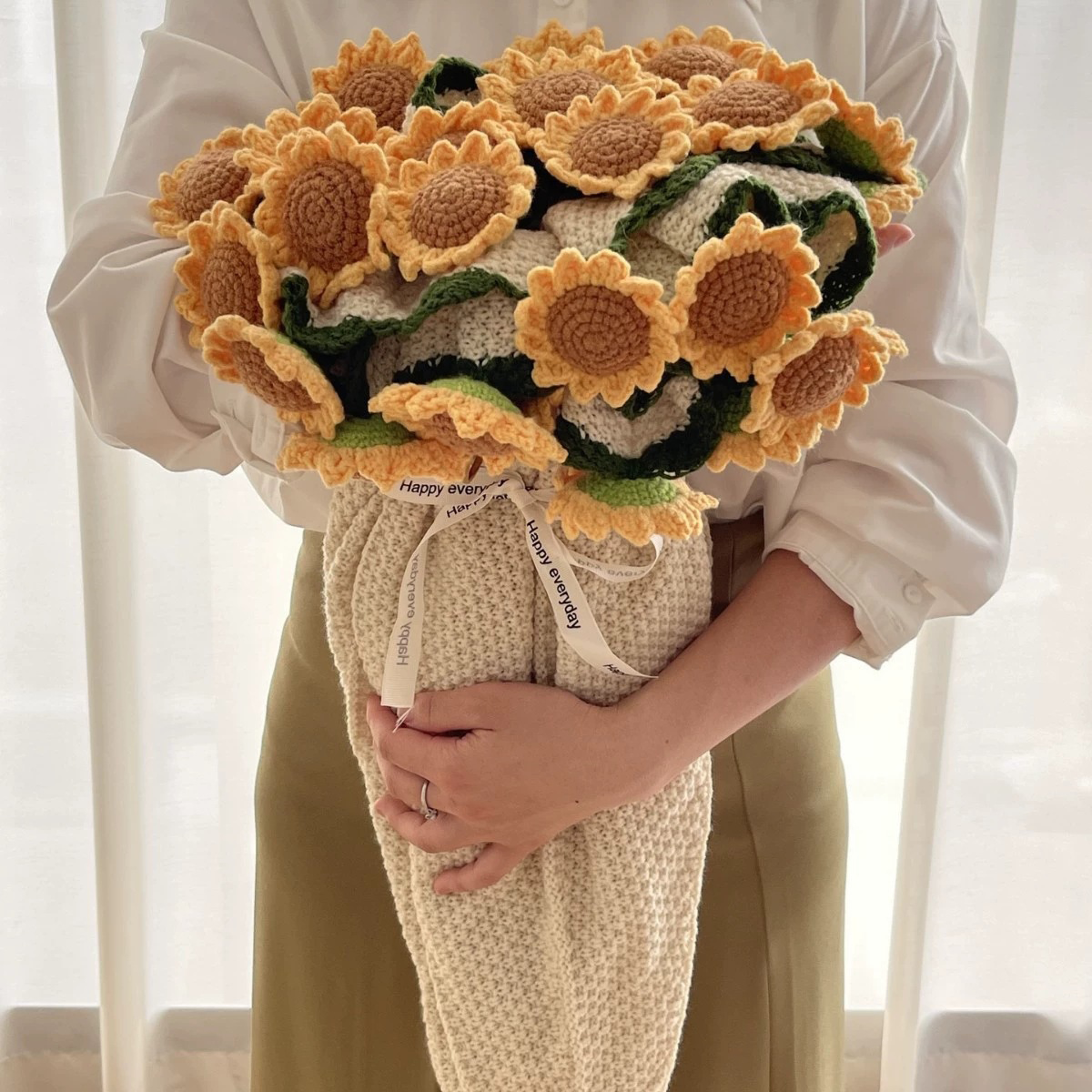 Mila Bouquet Blanket